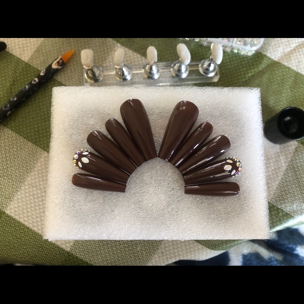 Custom Press on Nails - Picture 5 of 8